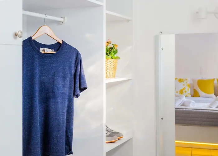 Auntie's * Vourvoúlos